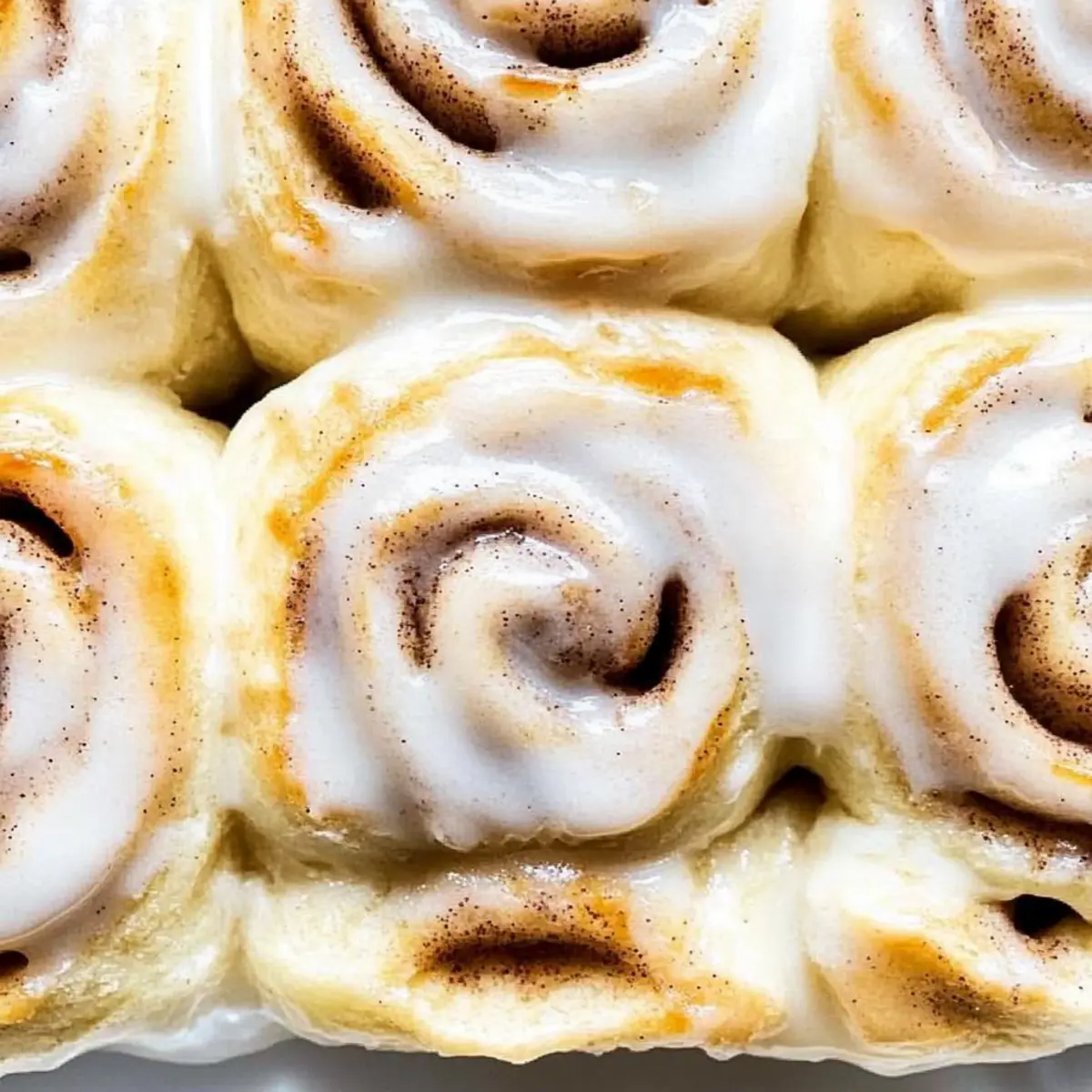 Fluffy Homemade Buttermilk Cinnamon Rolls for Cozy Mornings